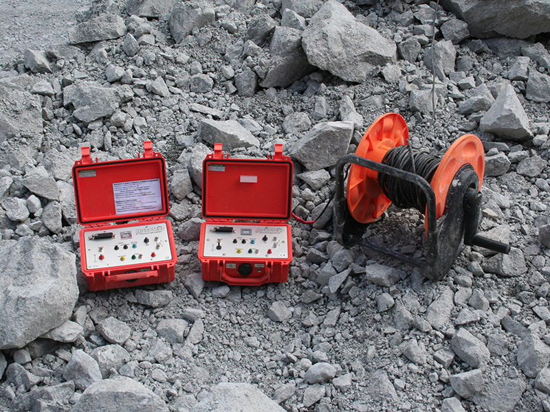 Equipment for measuring detonation velocity of explosives